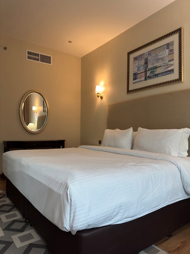 Cosy Earth-Tone Bedroom